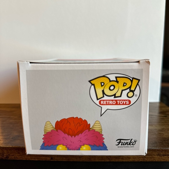 Pop My Pet Monster Vinyl Figure with Blue and Pink - Picture 5 of 6